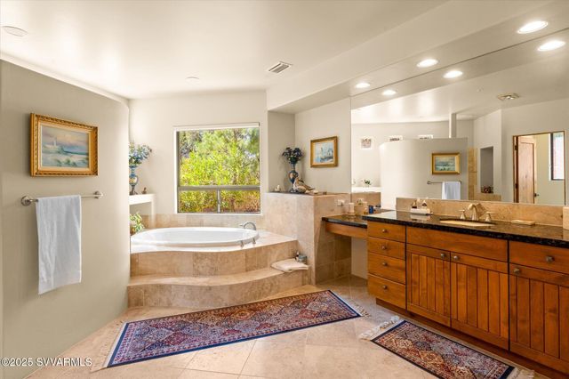 55 N PRIMROSE Point N, Sedona, AZ 86336