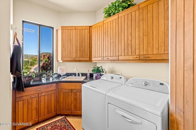 55 N PRIMROSE Point N, Sedona, AZ 86336