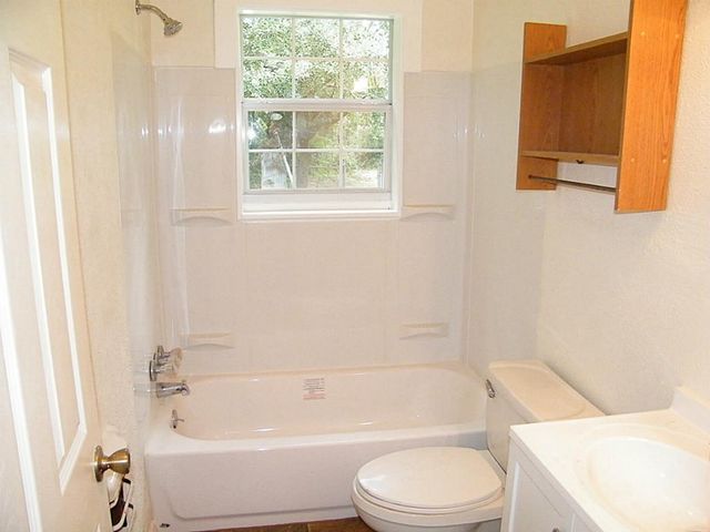 256 Fm 3083, Conroe, TX 77301
