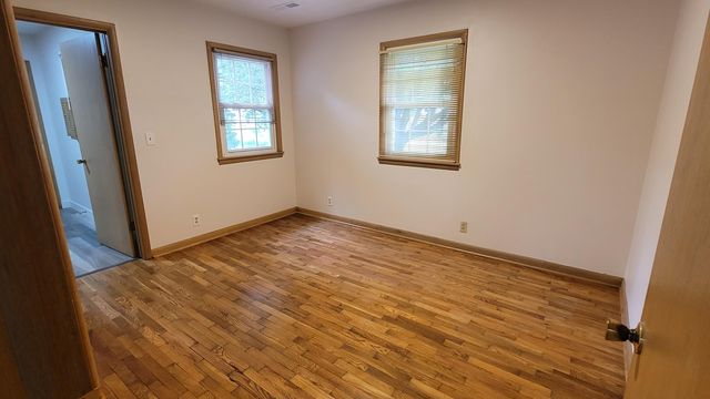 415 N Locust Street, Marshfield, MO 65706