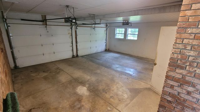 415 N Locust Street, Marshfield, MO 65706