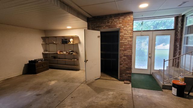 415 N Locust Street, Marshfield, MO 65706