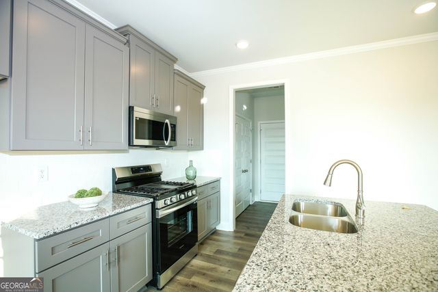 452 Hellen Valley Drive, Braselton, GA 30517