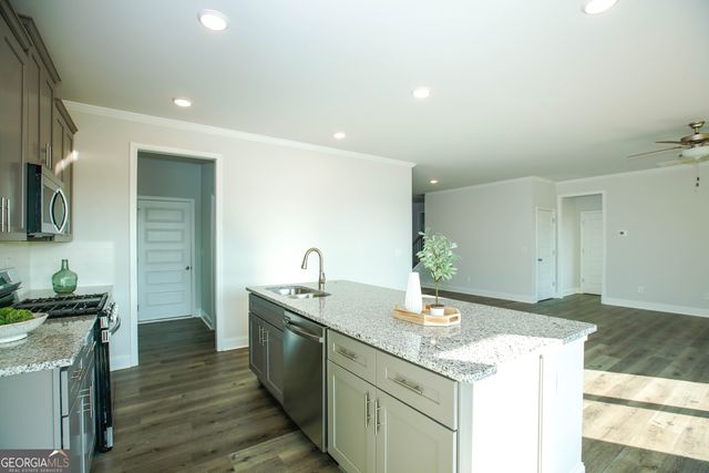 452 Hellen Valley Drive, Braselton, GA 30517