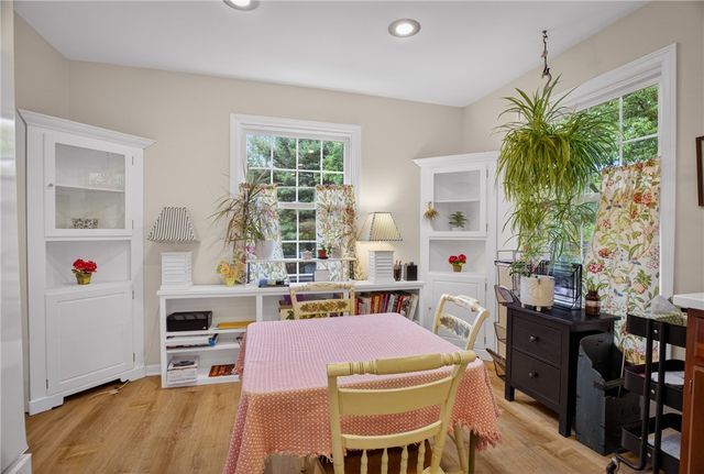 501 White Birch Ct, Harmar, PA 15238
