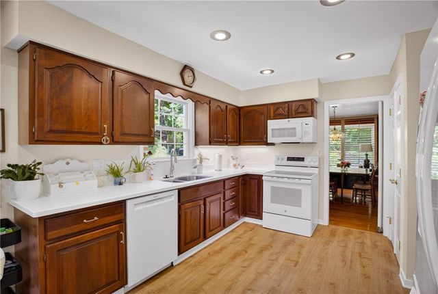 501 White Birch Ct, Harmar, PA 15238
