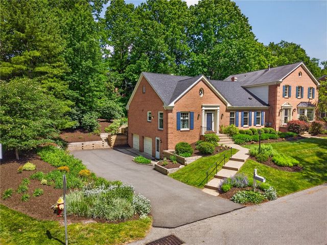 501 White Birch Ct, Harmar, PA 15238