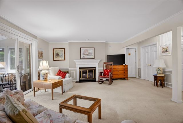 501 White Birch Ct, Harmar, PA 15238