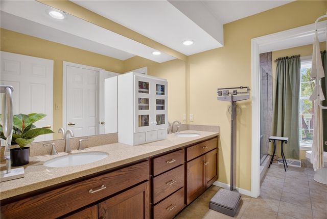 501 White Birch Ct, Harmar, PA 15238