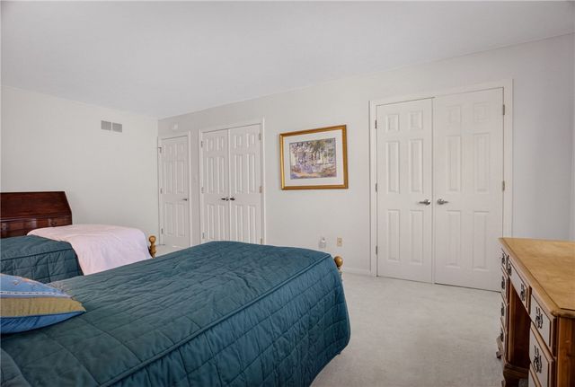 501 White Birch Ct, Harmar, PA 15238