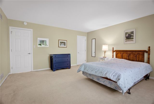501 White Birch Ct, Harmar, PA 15238