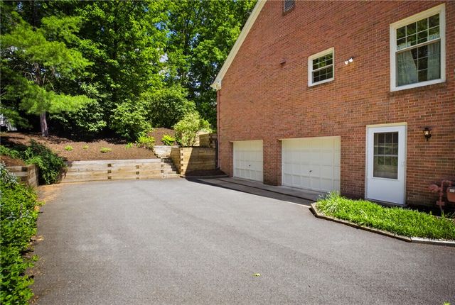 501 White Birch Ct, Harmar, PA 15238