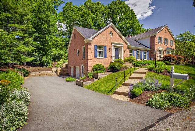 501 White Birch Ct, Harmar, PA 15238