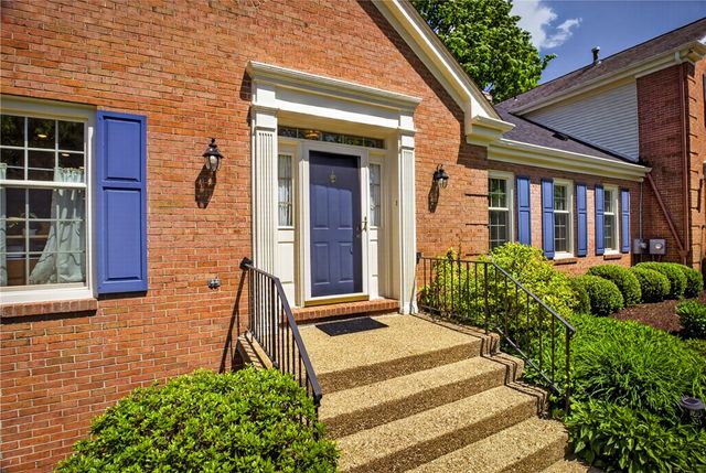 501 White Birch Ct, Harmar, PA 15238