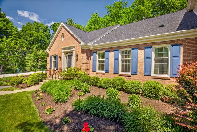 501 White Birch Ct, Harmar, PA 15238
