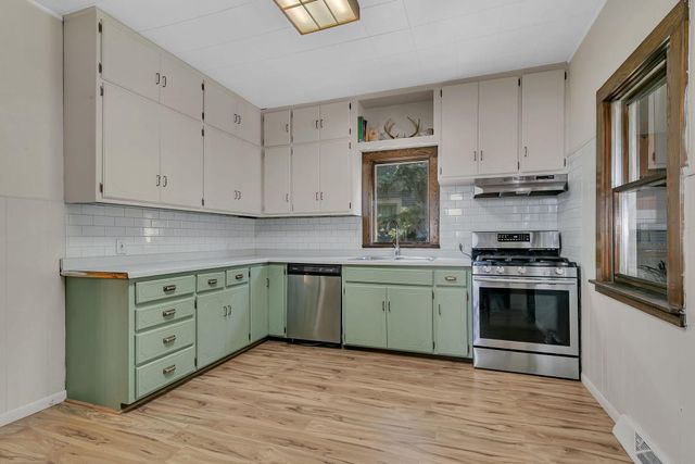 147 18th Avenue N, Saint Cloud, MN 56303