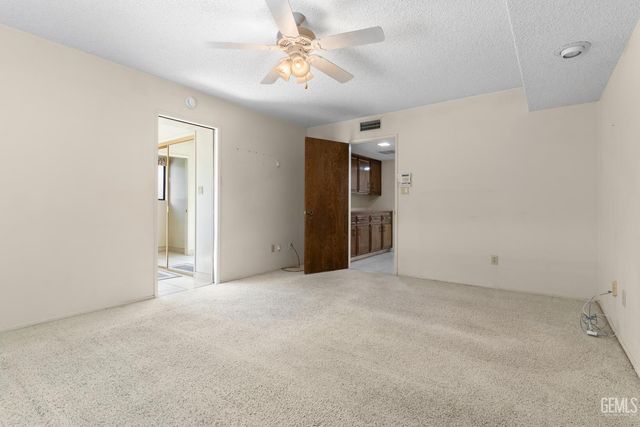 7308 Budge Way, Bakersfield, CA 93309
