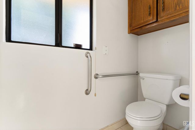 7308 Budge Way, Bakersfield, CA 93309