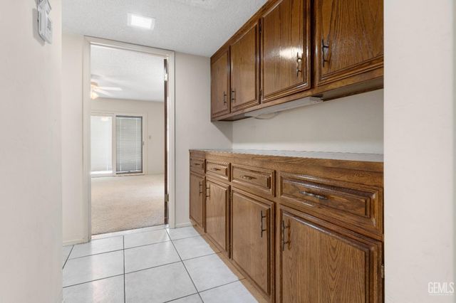 7308 Budge Way, Bakersfield, CA 93309