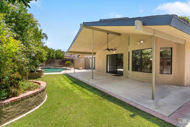 7308 Budge Way, Bakersfield, CA 93309