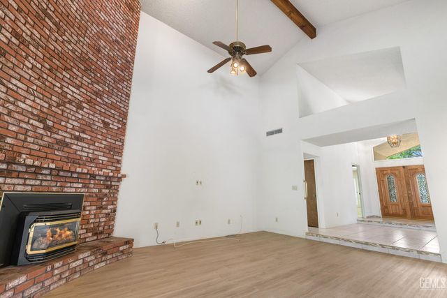 7308 Budge Way, Bakersfield, CA 93309