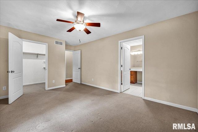 228 BRIARWOOD Place, Dahinda, IL 61428