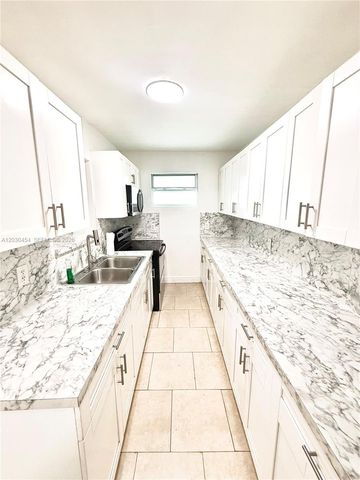 20600 SW 118th Place, Miami, FL 33177
