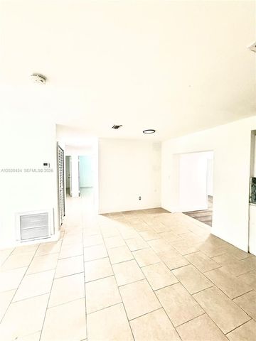 20600 SW 118th Place, Miami, FL 33177