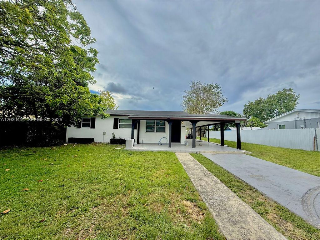 20600 SW 118th Place, Miami, FL 33177