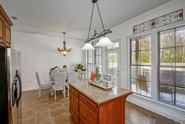 36286 W Pine Grove Ct, Prairieville, LA 70769