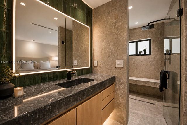 331 NW 38th St 331, Oakland Park, FL 33309
