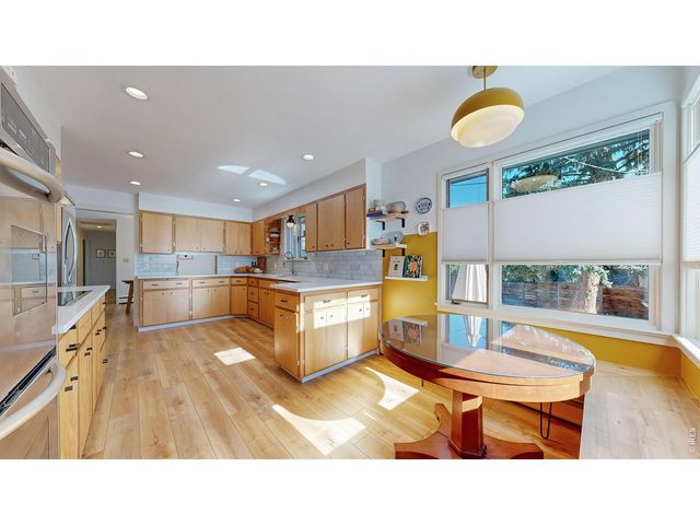 1516 Ruart Dr, Loveland, CO 80538