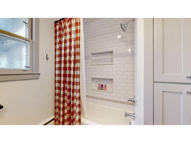 1516 Ruart Dr, Loveland, CO 80538