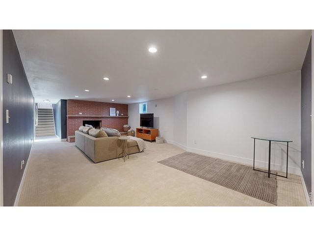 1516 Ruart Dr, Loveland, CO 80538