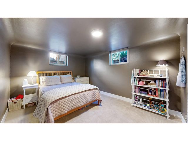 1516 Ruart Dr, Loveland, CO 80538