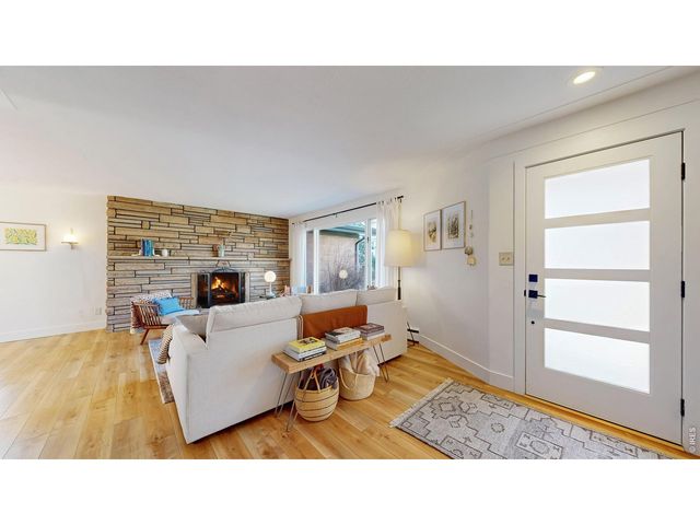 1516 Ruart Dr, Loveland, CO 80538