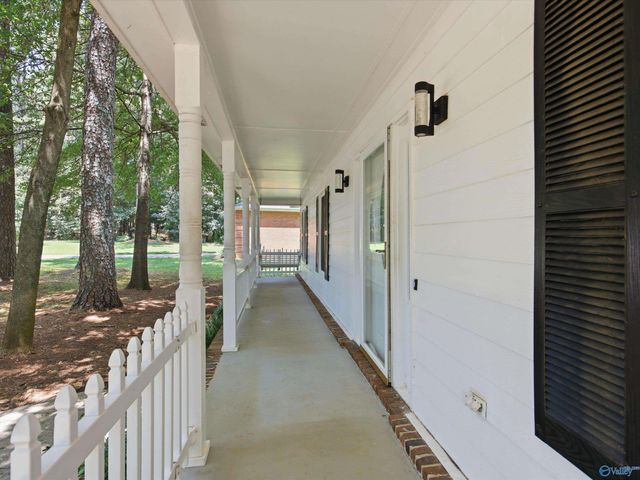 106 Stavemill Circle, Madison, AL 35758