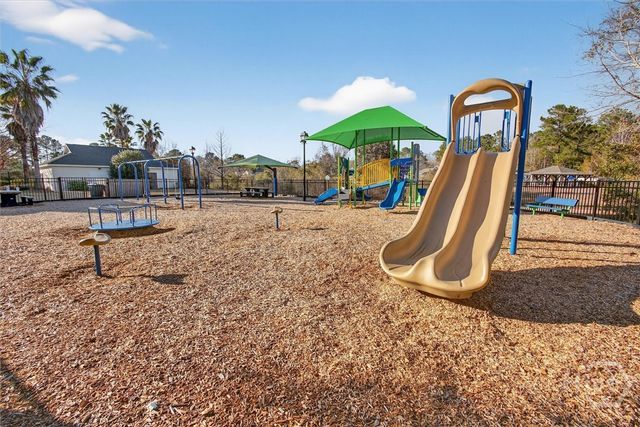 27 Wesleyan Drive, Savannah, GA 31419