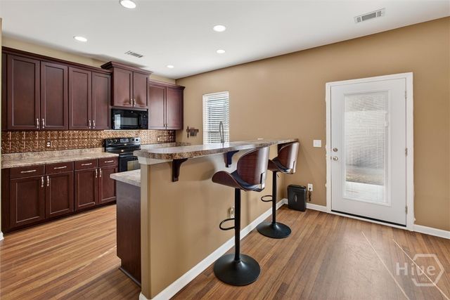 27 Wesleyan Drive, Savannah, GA 31419