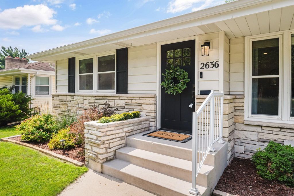 2636 Yosemite Avenue S, Saint Louis Park, MN 55416 — photo 2