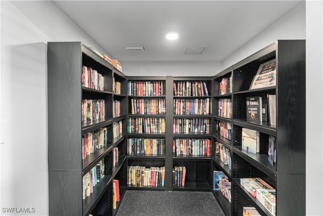 3420 Gulf Shore BLVD N 63, Naples, FL 34103