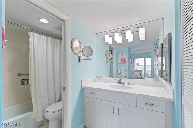 3420 Gulf Shore BLVD N 63, Naples, FL 34103