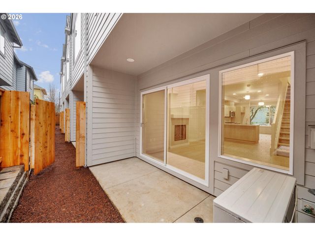 1418 N Jarrett St, Portland, OR 97217