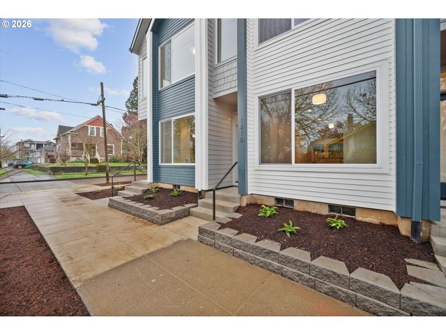 1418 N Jarrett St, Portland, OR 97217