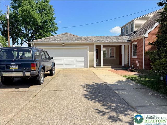 2303 Huntington Street, Bethlehem City, PA 18017