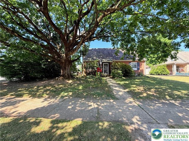 2303 Huntington Street, Bethlehem City, PA 18017