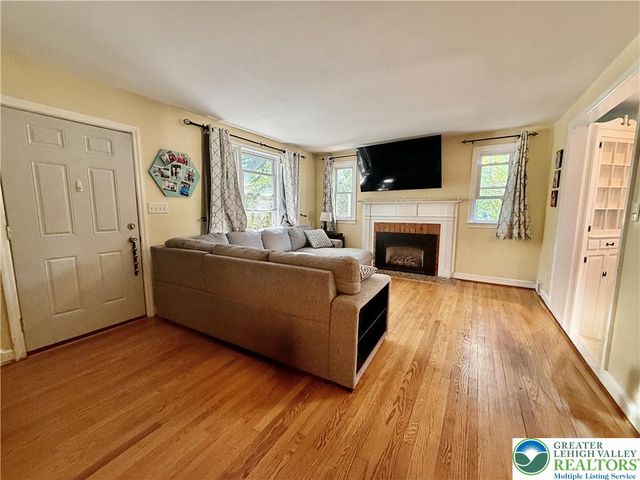 2303 Huntington Street, Bethlehem City, PA 18017