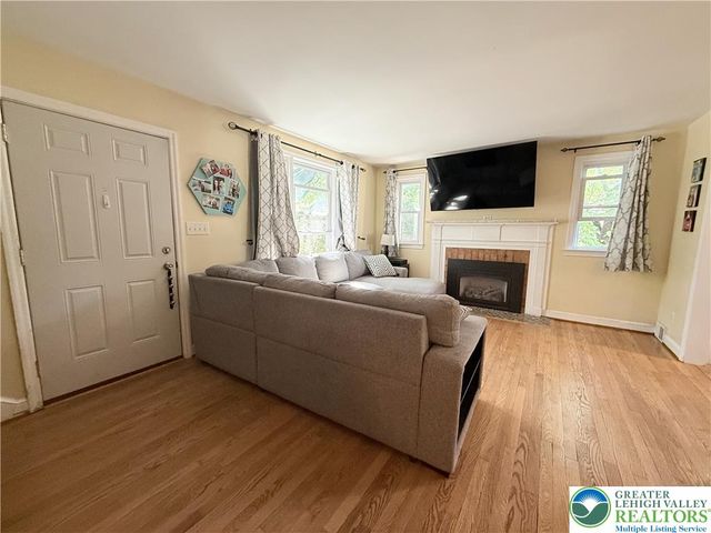 2303 Huntington Street, Bethlehem City, PA 18017