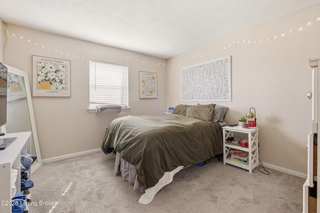 3506 Lodge Ln APT 326, Louisville, KY 40218