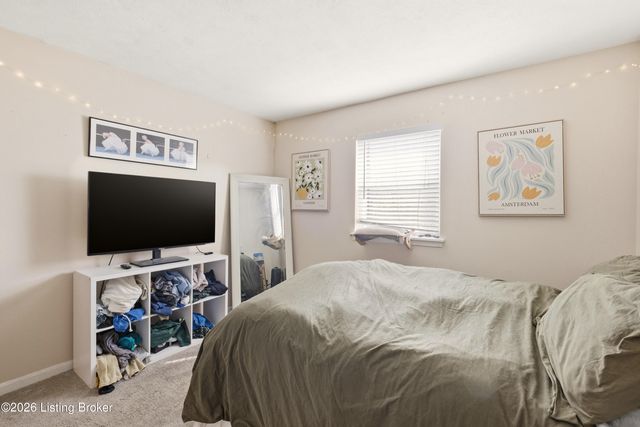 3506 Lodge Ln APT 326, Louisville, KY 40218